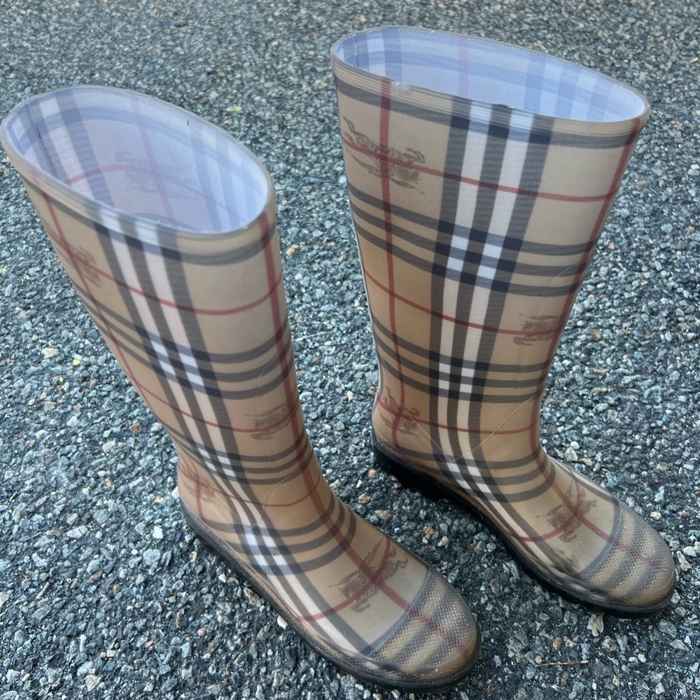 Burberry rain boots